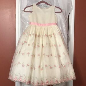 Beautiful Girl’s Dressy Dress